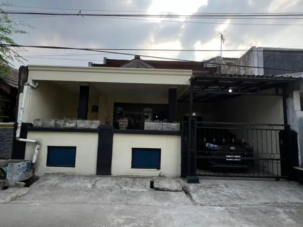Rumah 2 Lantai Strategis di Belakang Gor Stadion Candrabhaga Bekasi Selatan | SHM | 4 KT | LT 121 M² | Rp1,55 M Nego