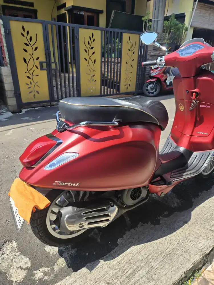 Jual Vespa Sprint i get 2018 Merah