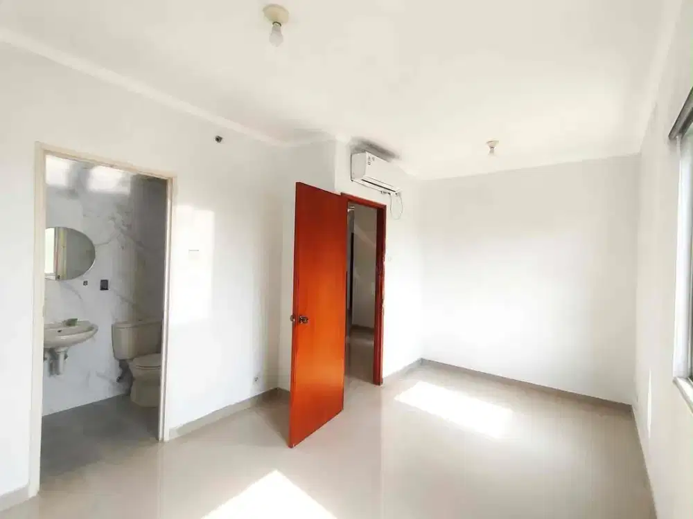 Jual 3 kamar Apartemen gading mediterania residences kelapa gading semi furnish lantai granit kitchen dan 4 AC Termurah