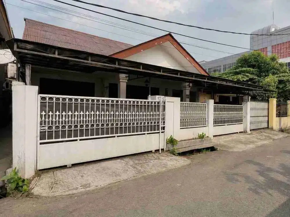 RUMAH LAMA DI CILANDAK RAGUNAN