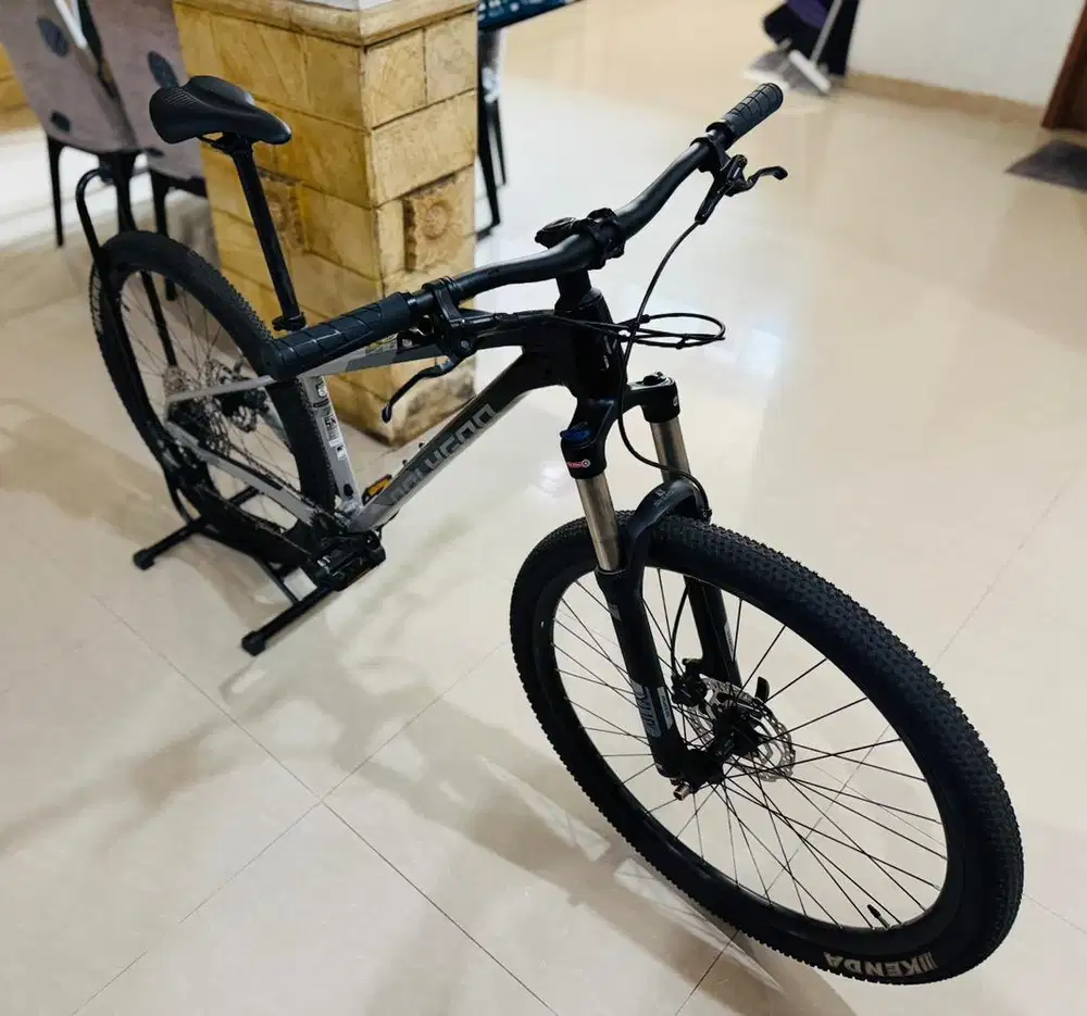 POLYGON XTRADA 7 SIZE S 27.5 LIKE NEW