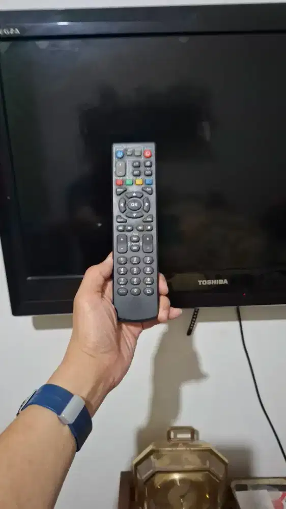 Tv LCD Polytron 24inch nego