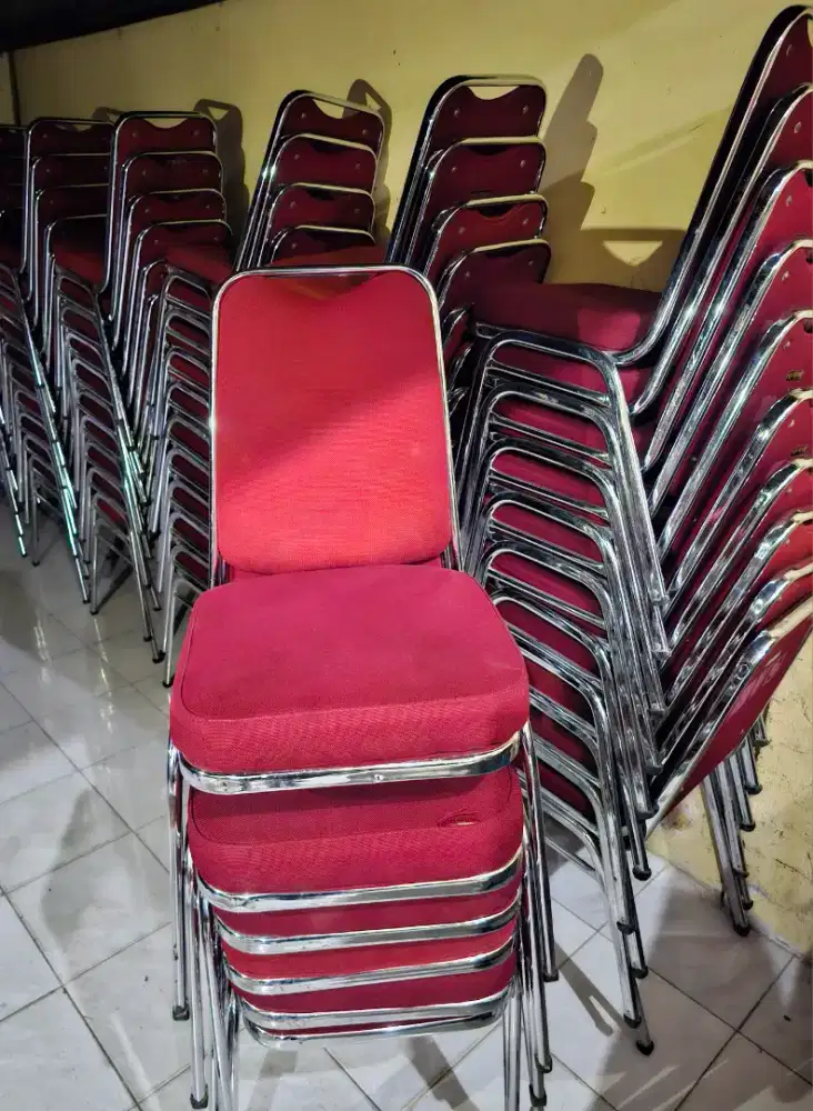 Dijual Kursi Futura Warna Merah