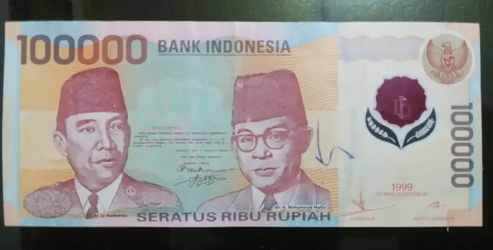 Uang jadul 100.000 bahan plastik polymer emisi 1999