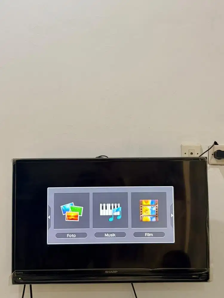 TV Sharp Aquos Bekas