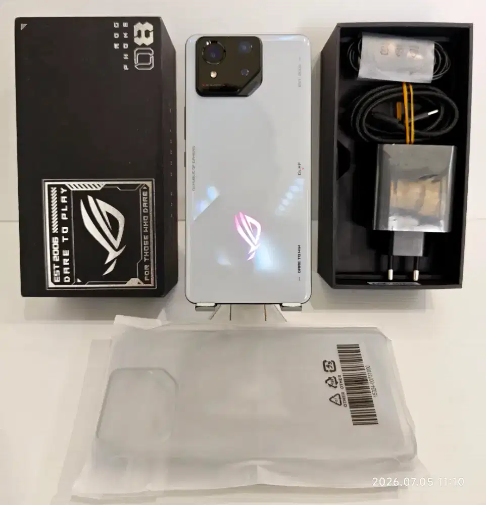Asus Rog Phone 8 5G 12/256 Gb likenew 98% Ex Resmi Fullset bs TT/BT..