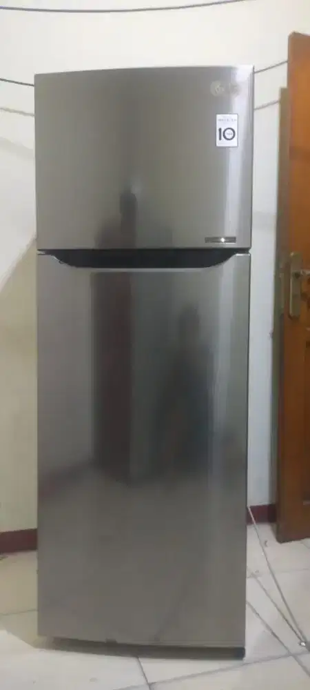 Kulkas 2 pintu inverter LG