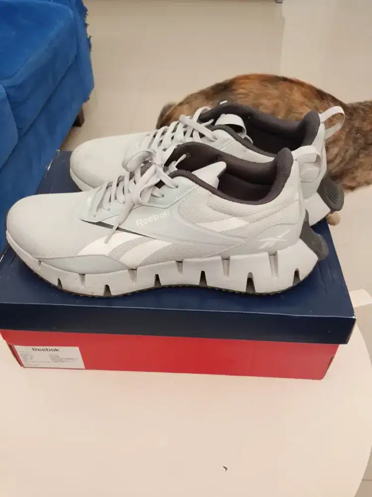 Sepatu Reebok second
