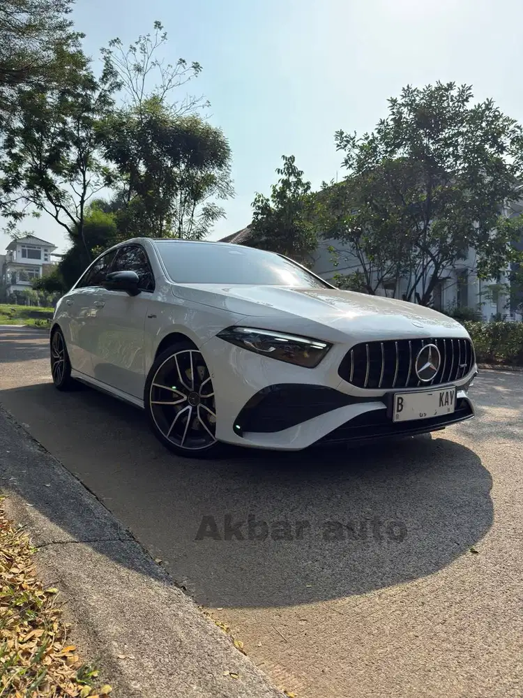 Mercedes Benz AMG A35 4Matic 2.0 2024 Regis 2025 Facelift Putih KM12rb