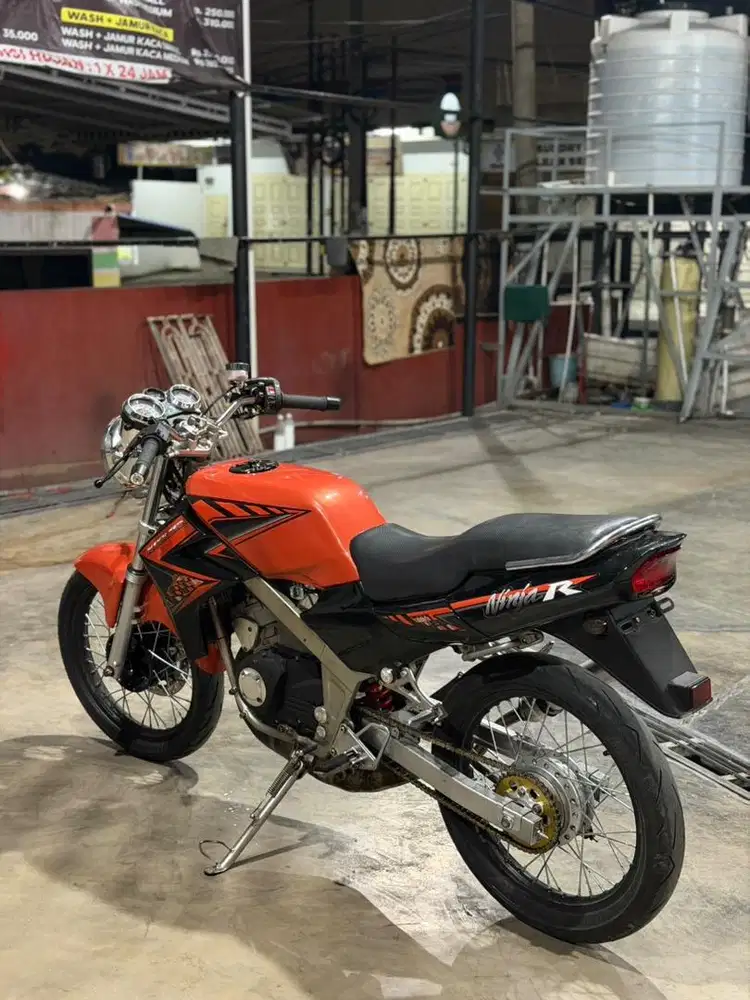 Dijual Cepat Ninja R Orange 2014 Sunmori Plat B lengkap dengan Faktur