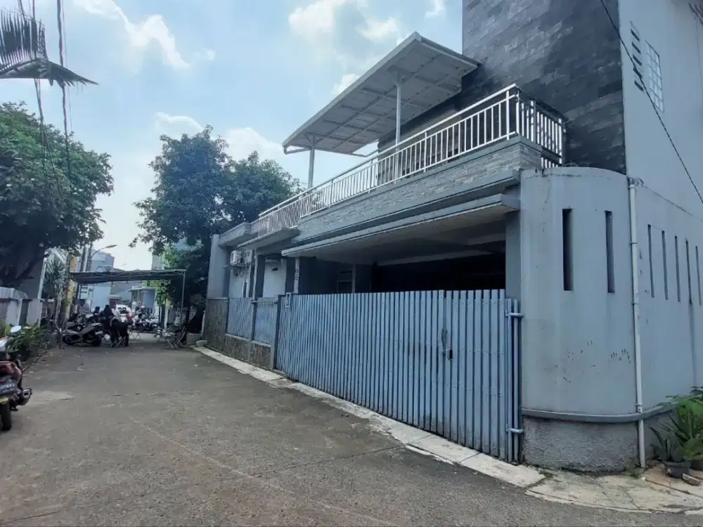 Rumah dijual Murah 2 Lantai, Hook Jatimakmur, Bekasi dekat Mal Pondok Gede