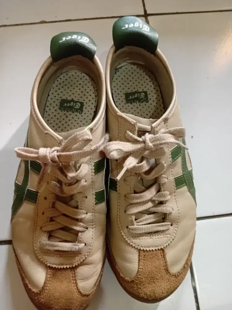 Sepatu pria second merk Onitsuka Tiger Mexico 66 size 41,5