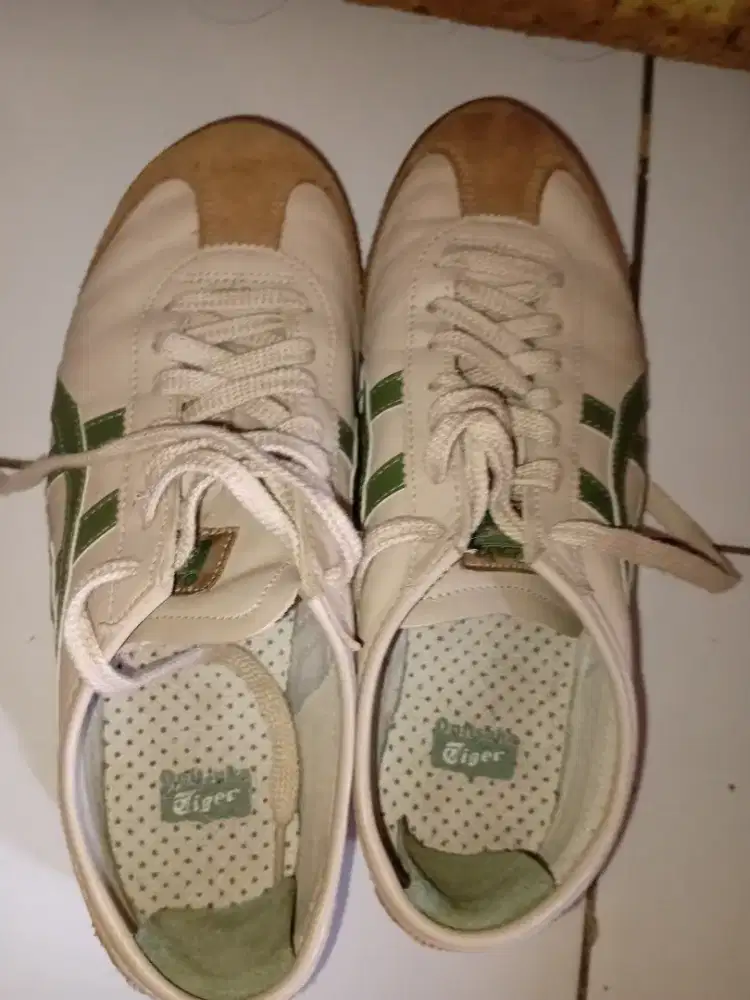 Sepatu pria second merk Onitsuka Tiger Mexico 66 size 41,5
