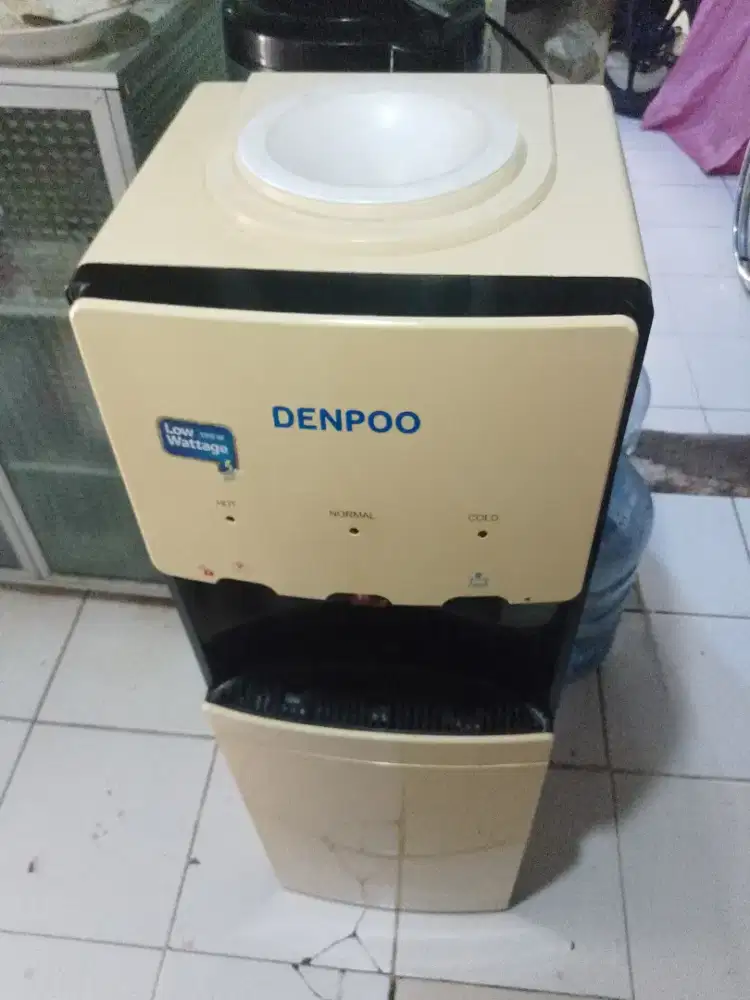 Di jual disfenser panad dingin merk denpoo