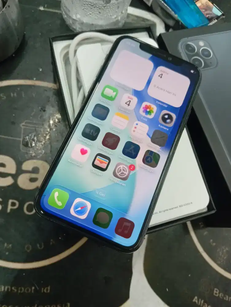iphone 11 pro 64gb lengkap