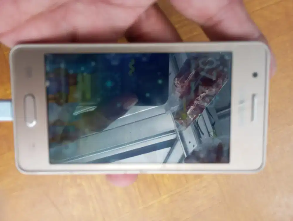 Samsung Z2 warna gold