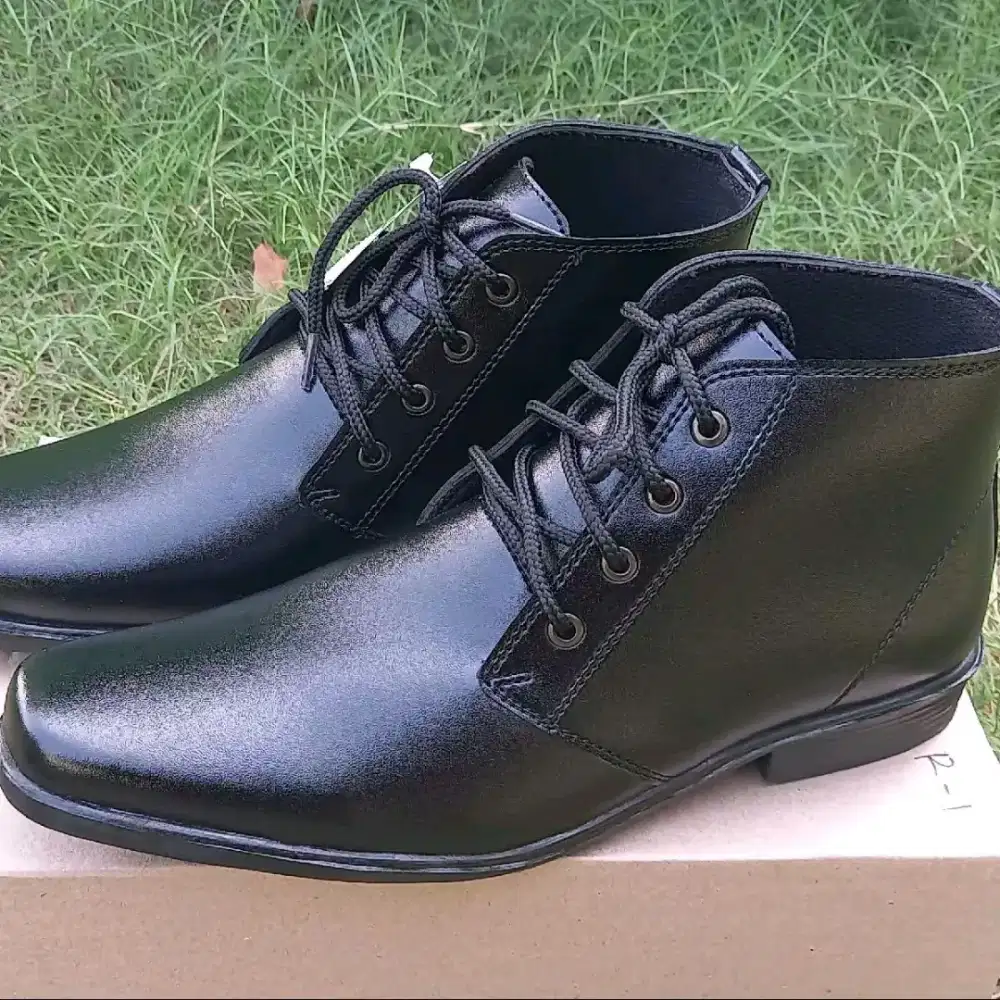 Sepatu PDH Pria Hitam Doff murah