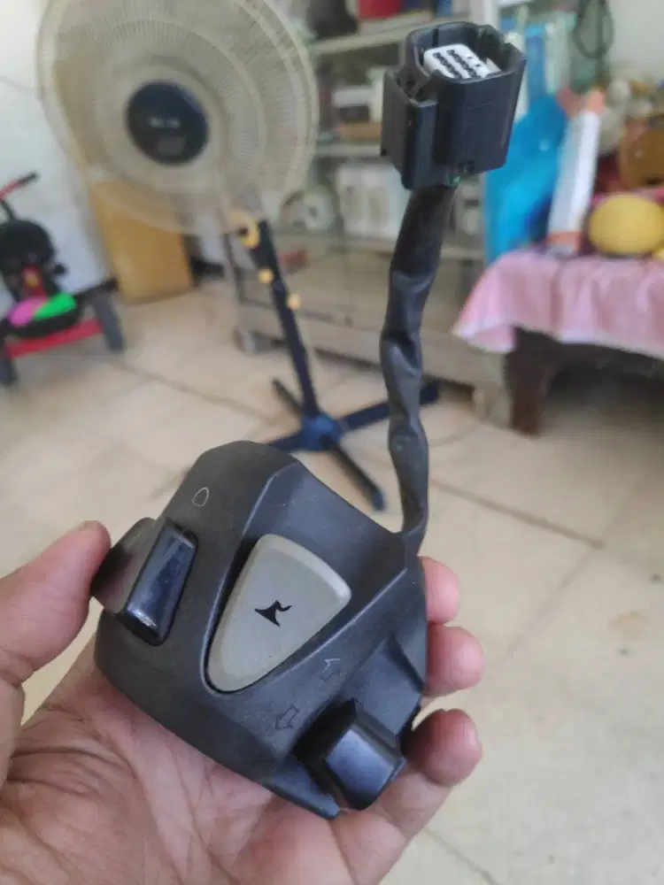 Saklar kiri vario 150 new