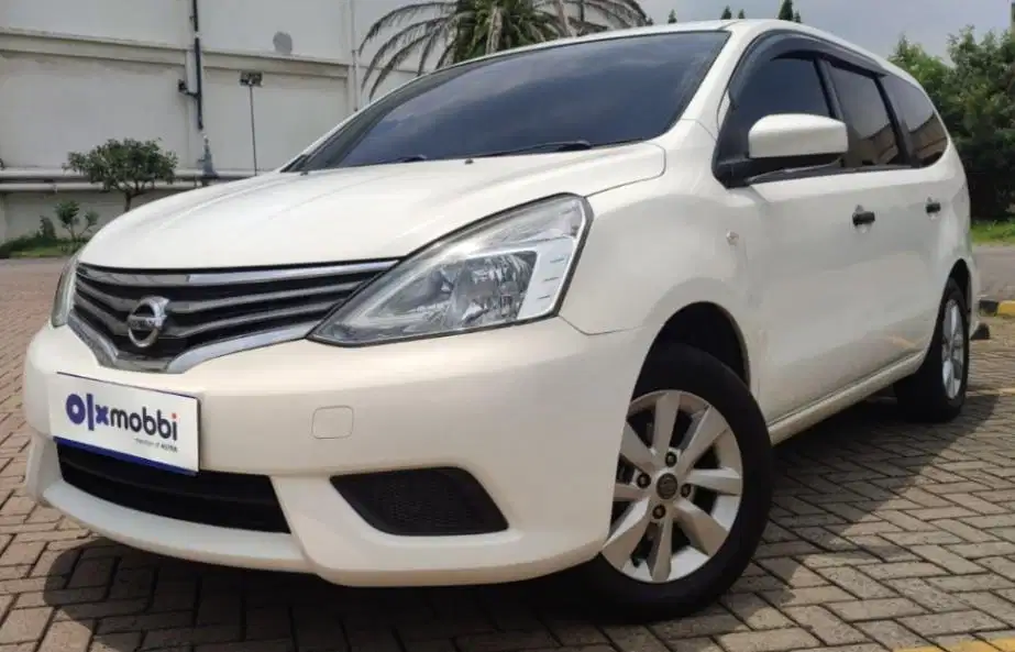 TDP 4, JT Nissan Grand livina 1.5 SV Bensin-AT Putih 2013