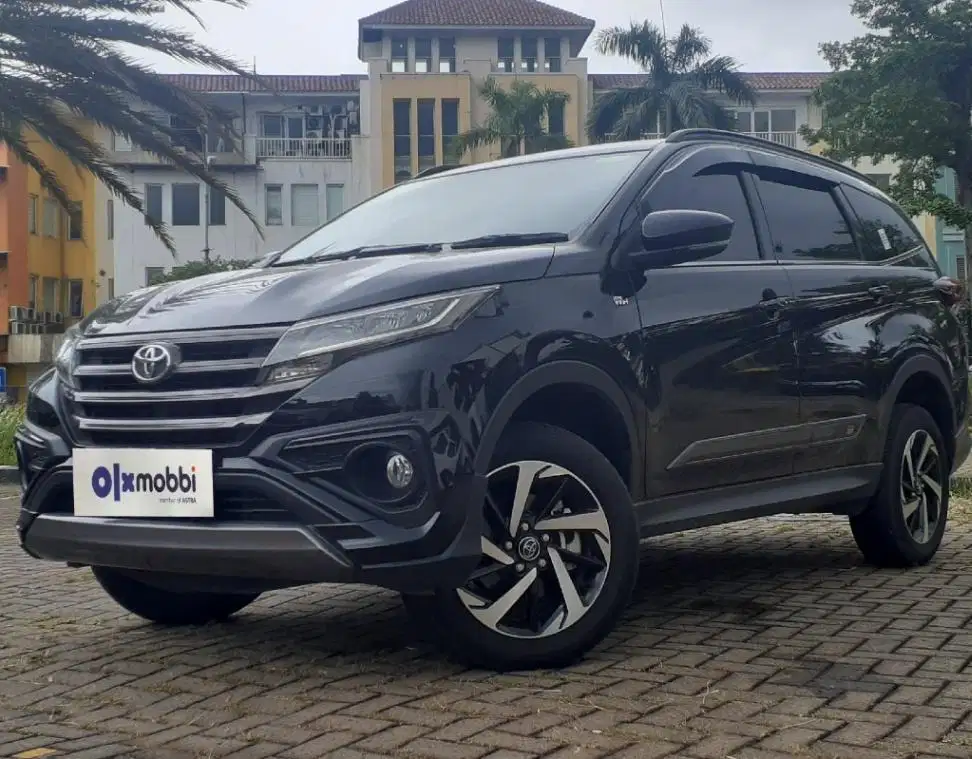 TDP 12 JT Toyota Rush 1.5 S Bensin-AT Hitam 2021