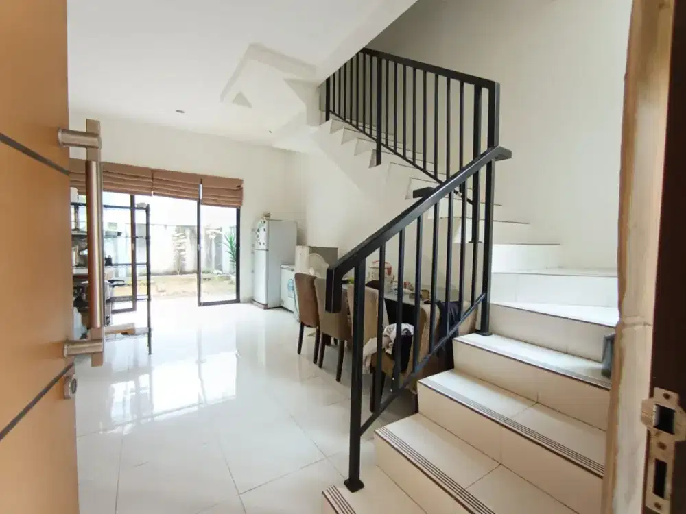 Siap Huni Rumah Minimalis Modern 2 Lantai di Discovery Bintaro UT-16892