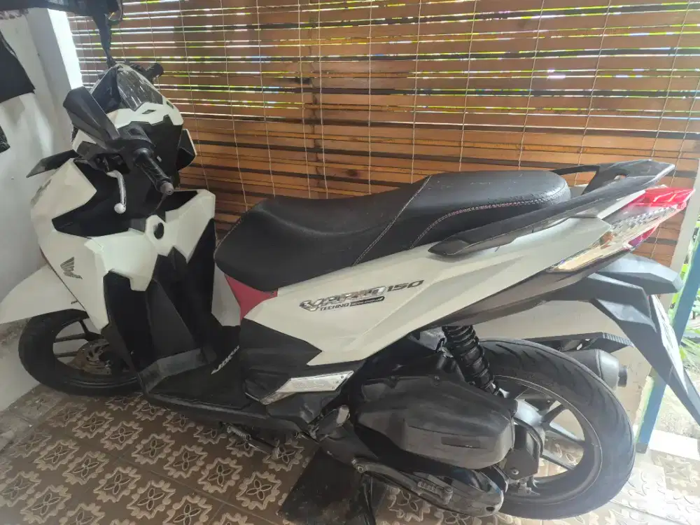 For sale vario led CBS iss 150 2017