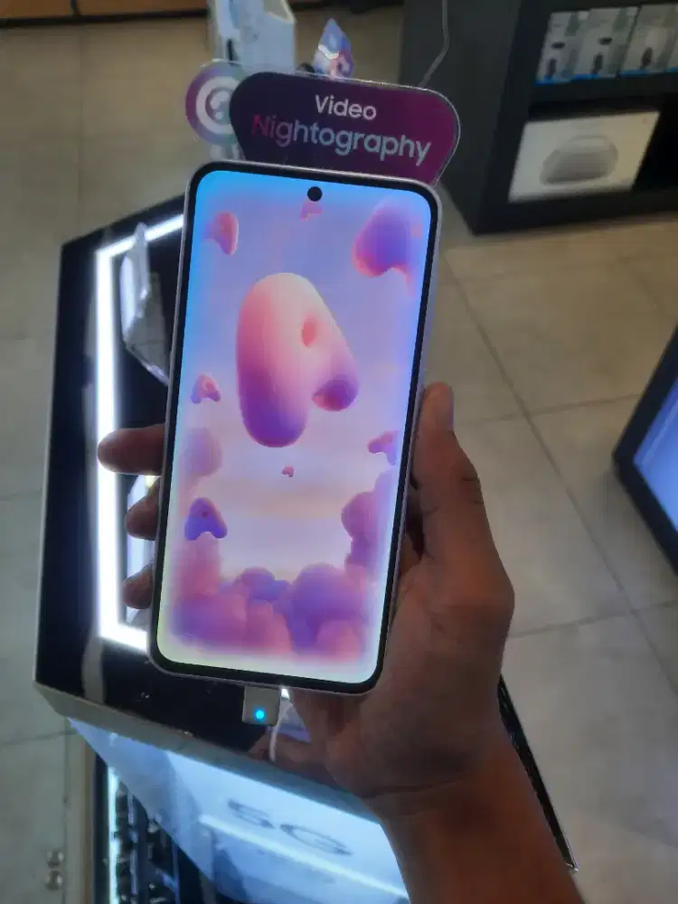 SAMSUNG GALAXY A37