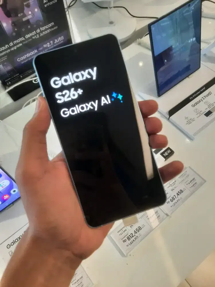 SAMSUNG GALAXY S26+