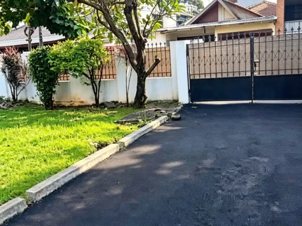 WAJIB SURVEY! Rumah Strategis Cipinang Besar, Jalan 2 Mobil Longgar