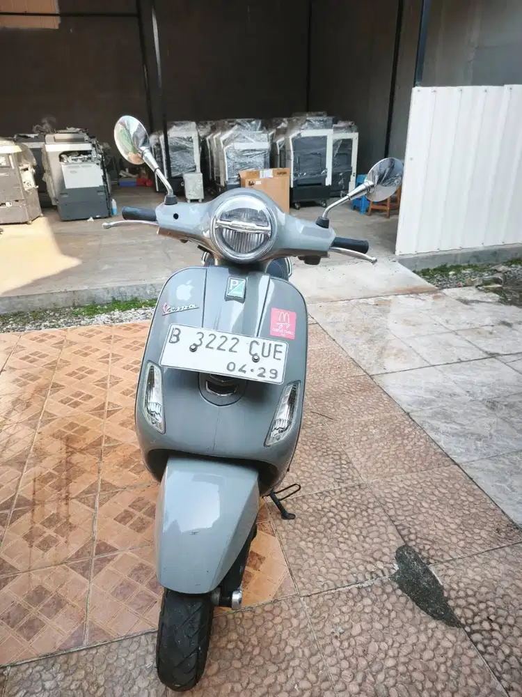 Dijual Vespa LX 125 i-Get 2023 Mulus,Terawat, Siap Pakai, Pajak Hidup