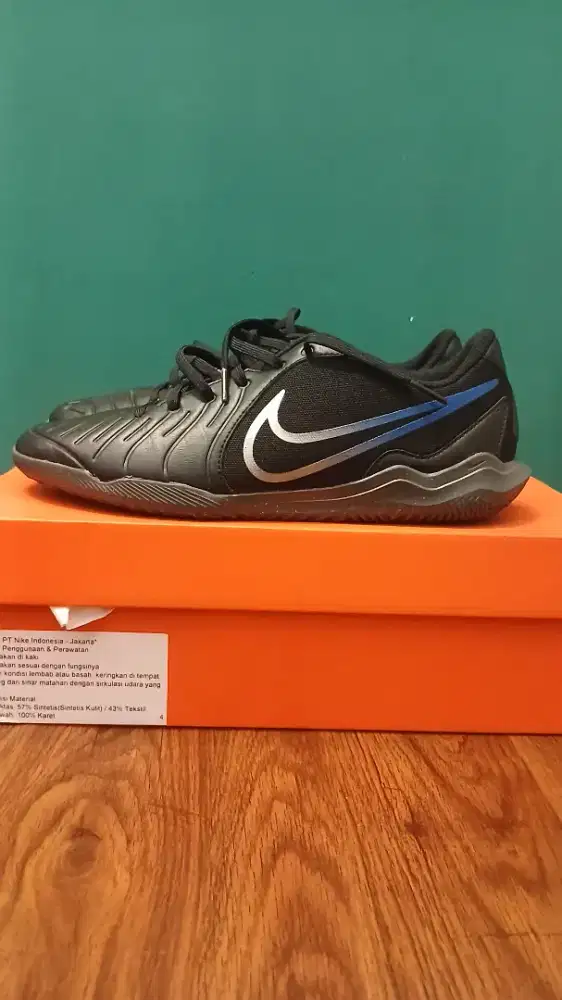 Di jual nike tiempo futsal size 41