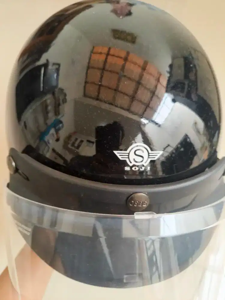 Helm Soji masih baru