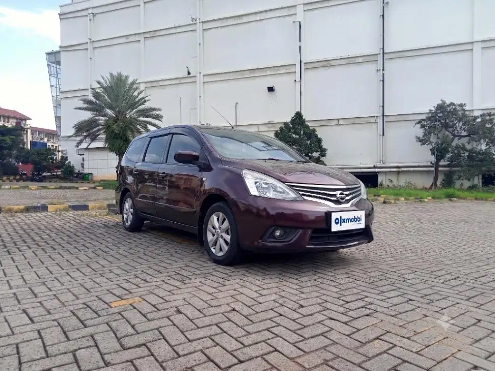 TDP 5, JT Nissan Grand livina 1.5 XV Facelift Bensin-AT Merah 2016