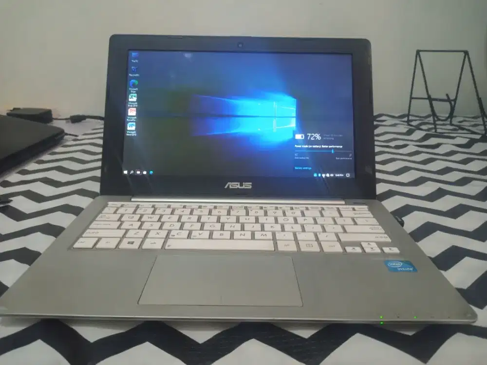 Asus X201E Laptop