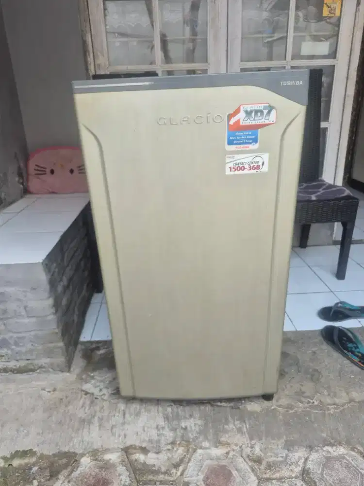 Kulkas Toshiba glacio orisinil segel