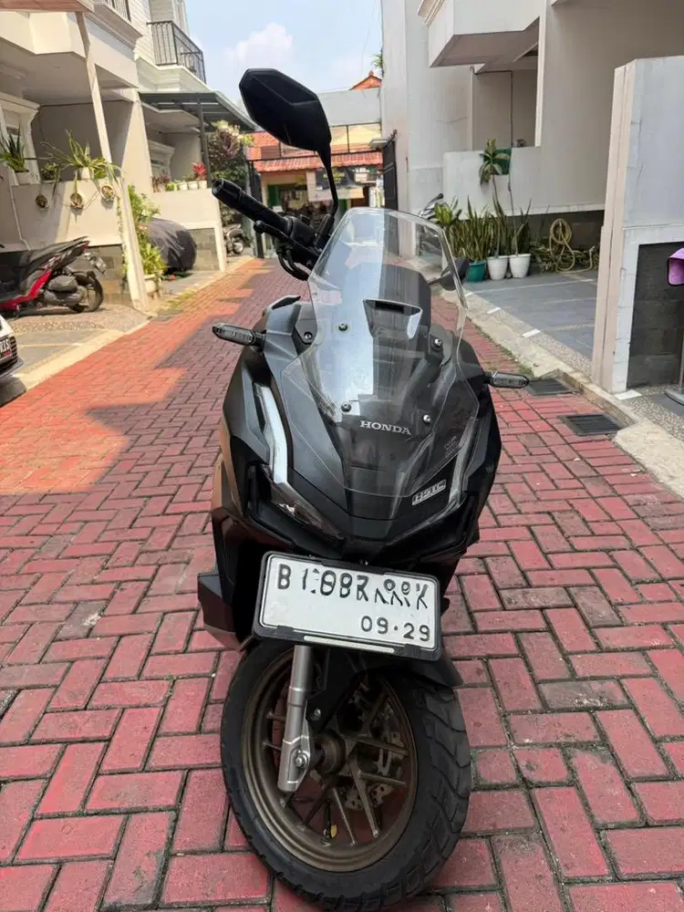 Motor Honda ADV ABS 2024 Black