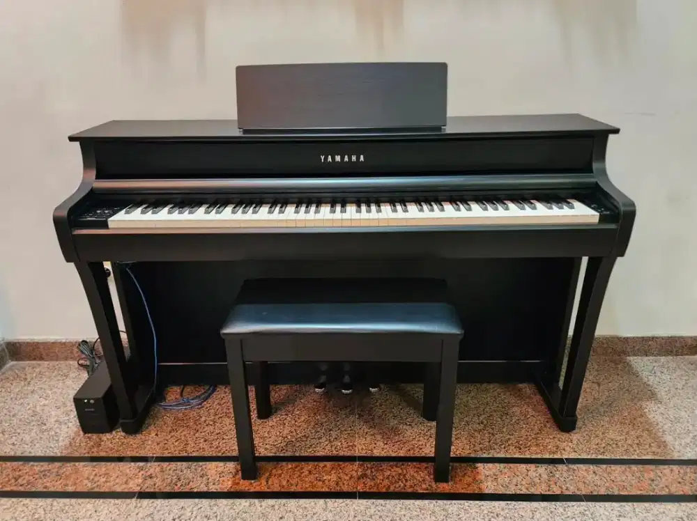 DIJUAL – Yamaha Clavinova CLP-835