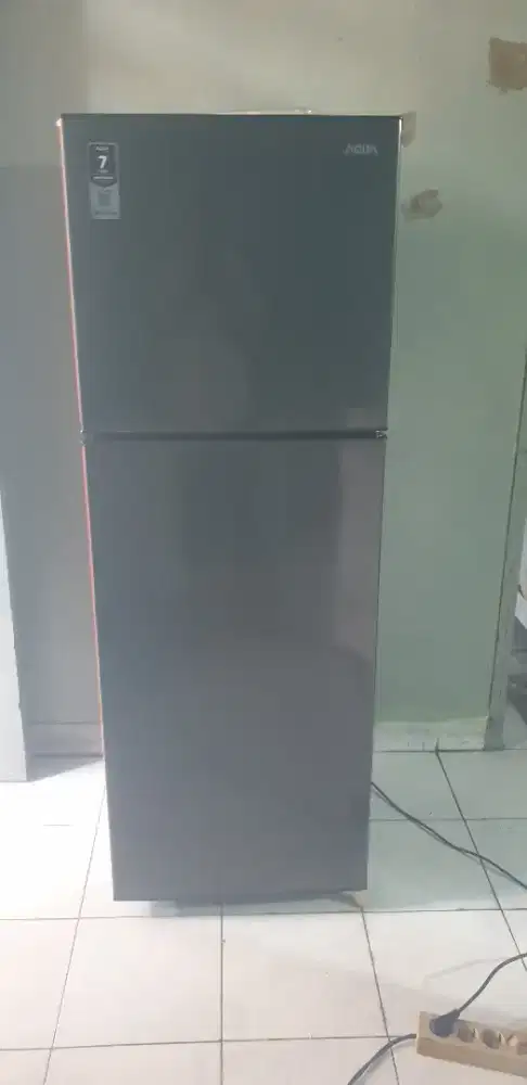 Di jual kulkas 2 pintu siap pakai