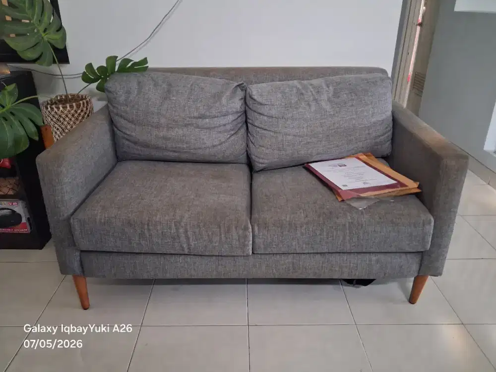 Sofa 2 Seater Warna Abu2