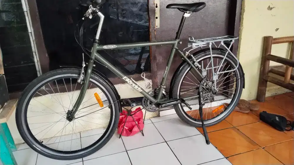 Sepeda touring/commuter bike