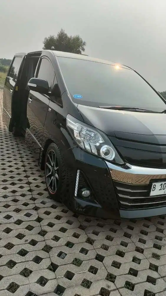 Toyota Alphard 2014 Bensin