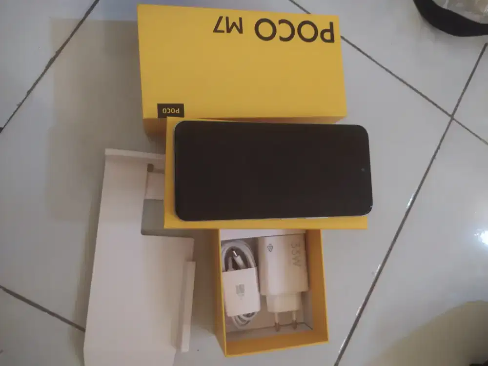 Poco m7 8/256 4G