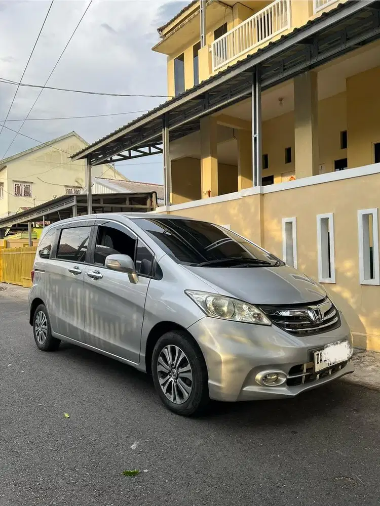 HONDA FREED 1,5E MATIC SIAP PAKAI. Harga nego, BU