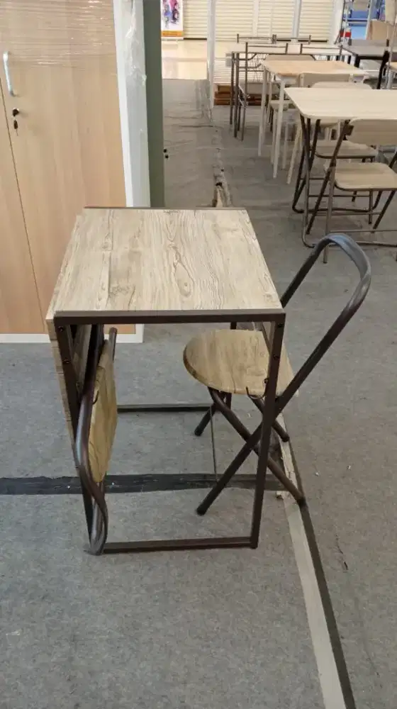 MEJA LIPAT MINIMALIS