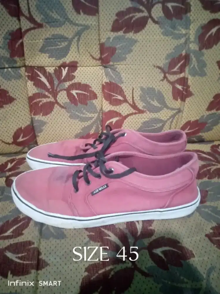 Sepatu obral size 45,43,35
