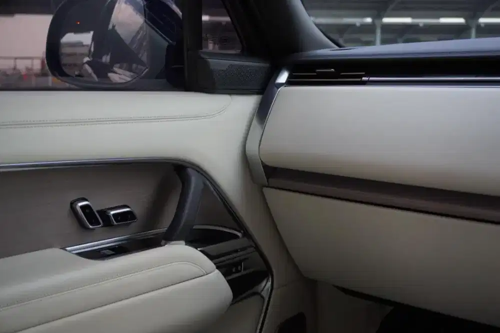 Land Rover Vogue P400
First Edition ATPM 2022 / 2023