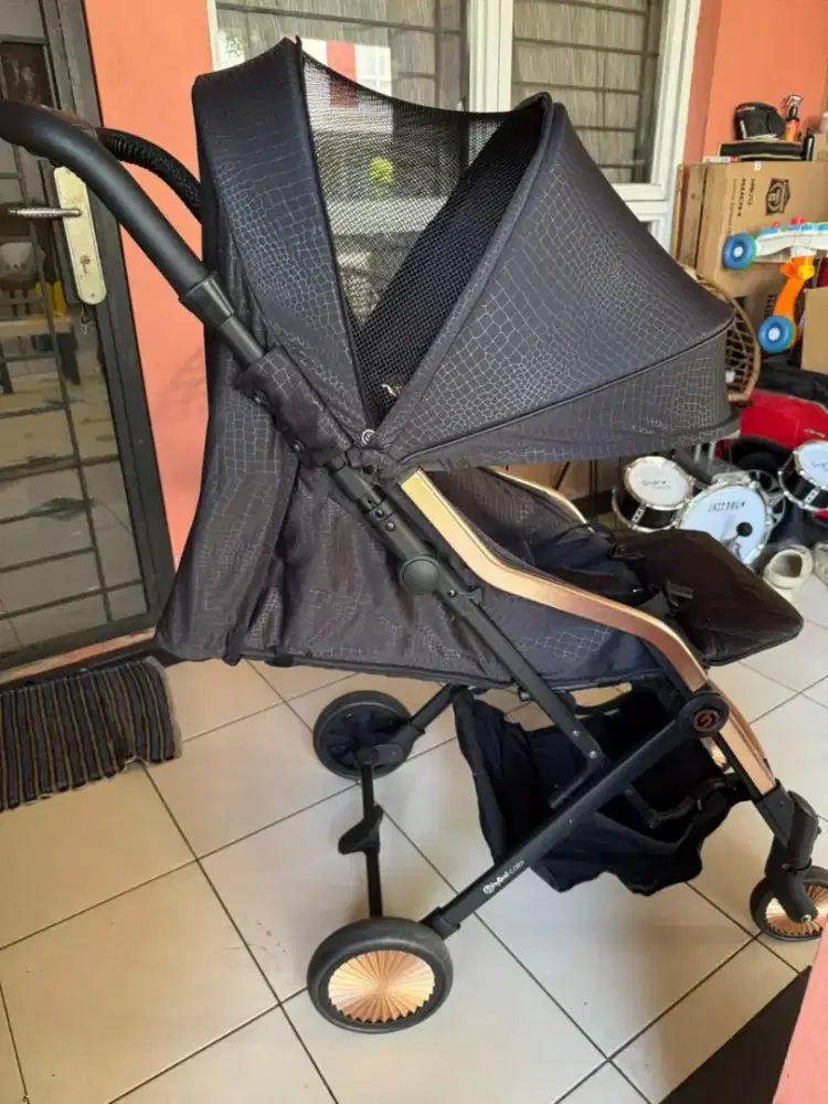 Hybrid Cabi Rose Gold Stroller