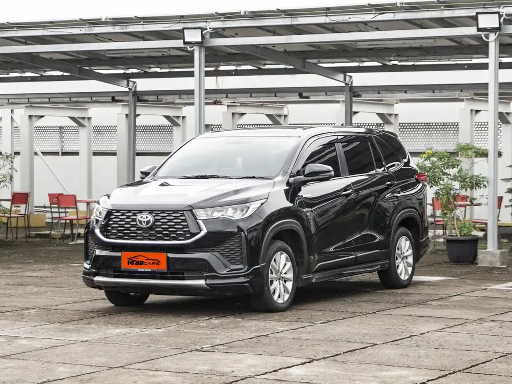 Zenix V Hybrid Modelista RSE 2023 Hitam