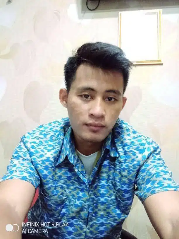 Mencari Pekerjaan Di posisi OB dan Kurir