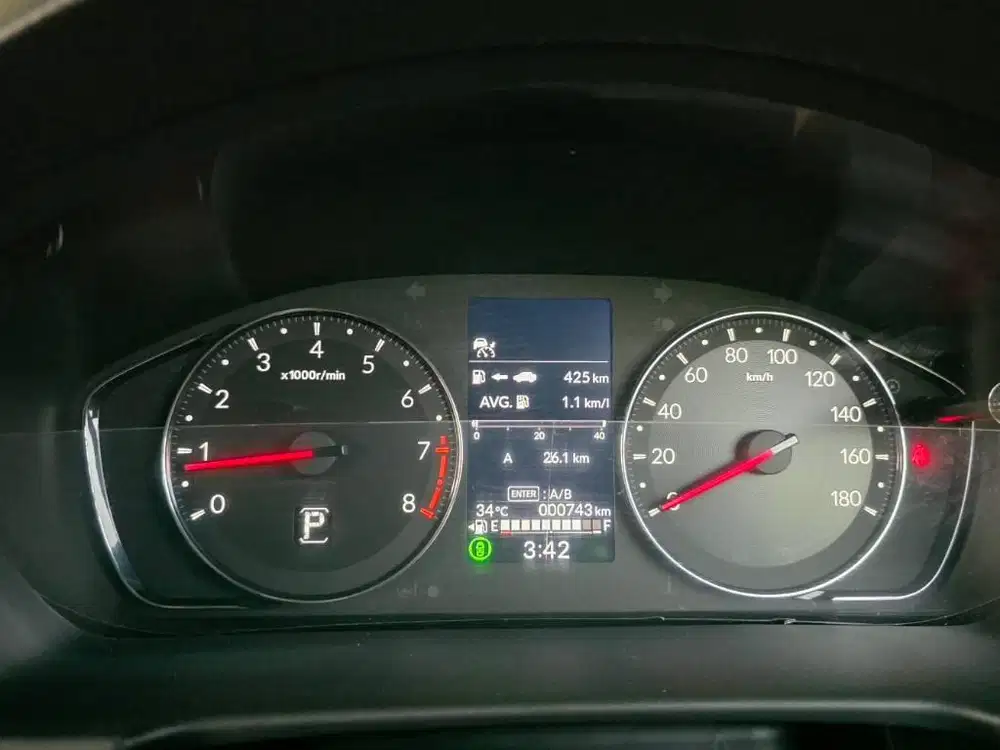 [km 748] Honda WRV RS Sensing nik 2025